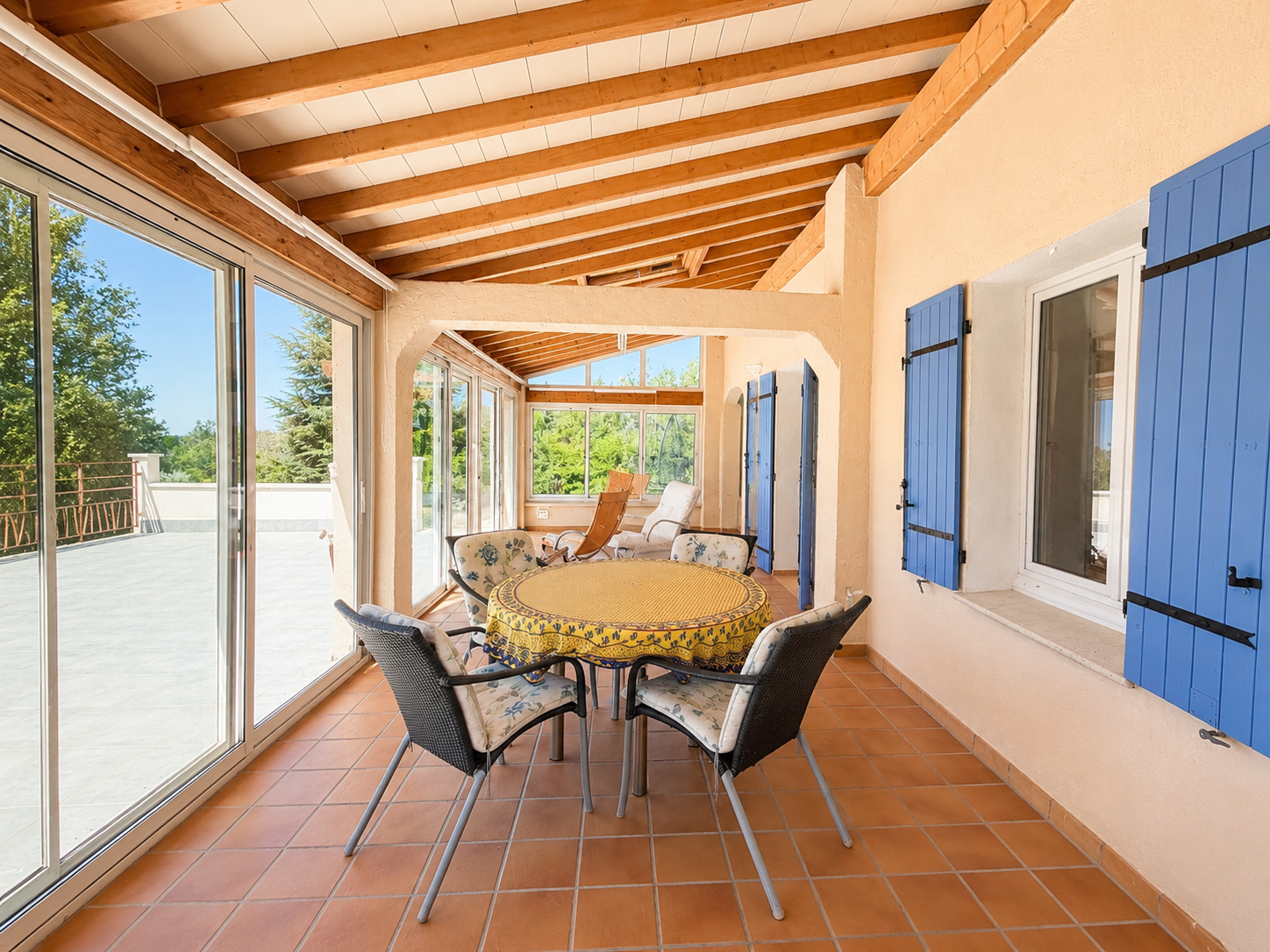 MAISON  294 M2 AVEC TERRASSE - JARDIN - CUISINE D'ETE
