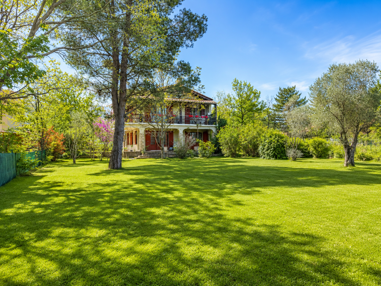 Maison familiale 183 m2   7 pièces