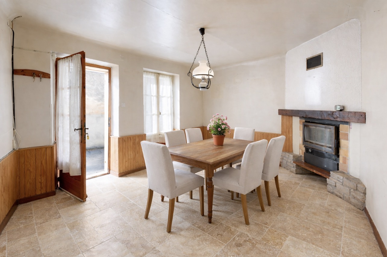 Maison de village à rénover à Saint-Étienne-les-Orgues
