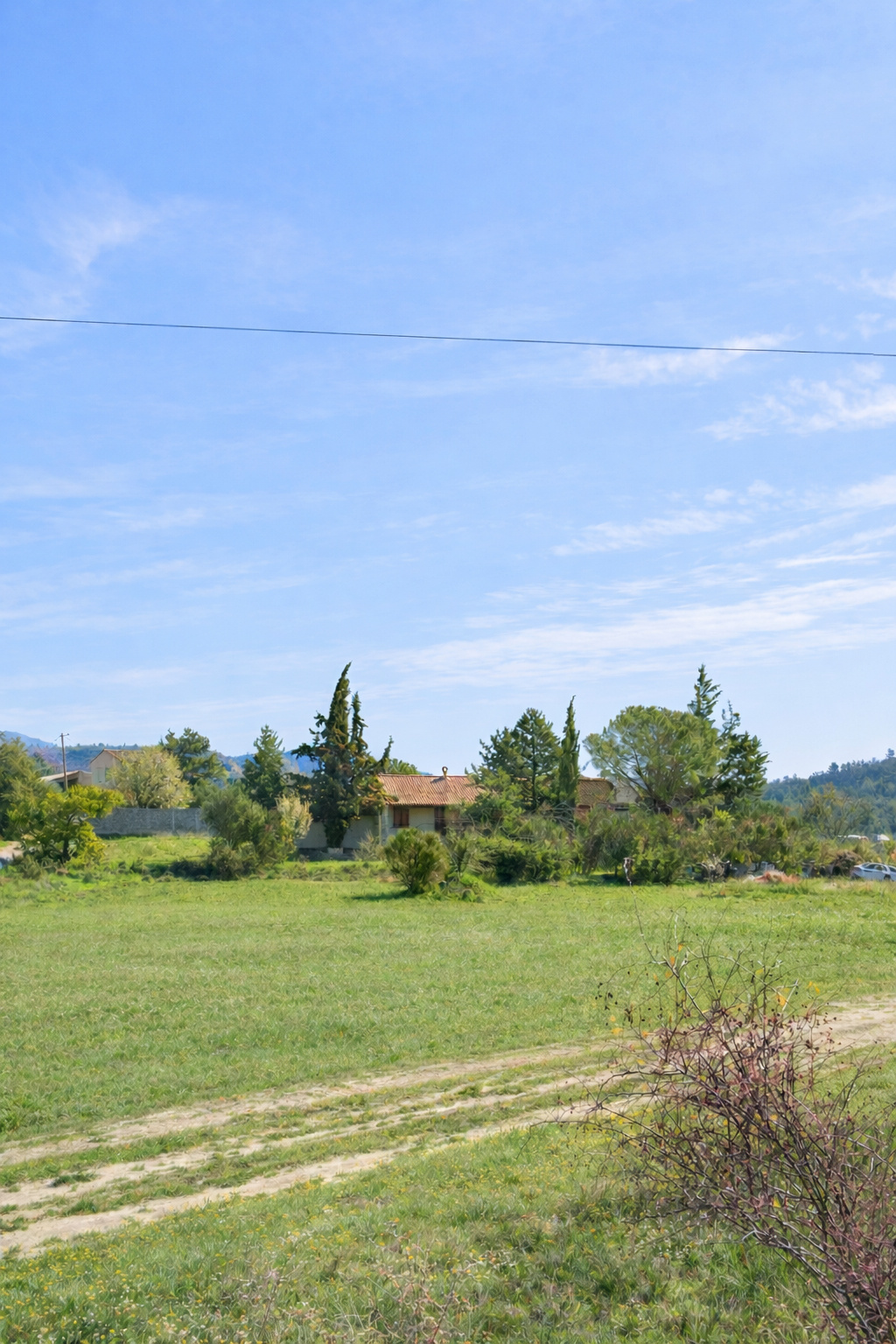 TERRAIN A BÂTIR  1081 M2