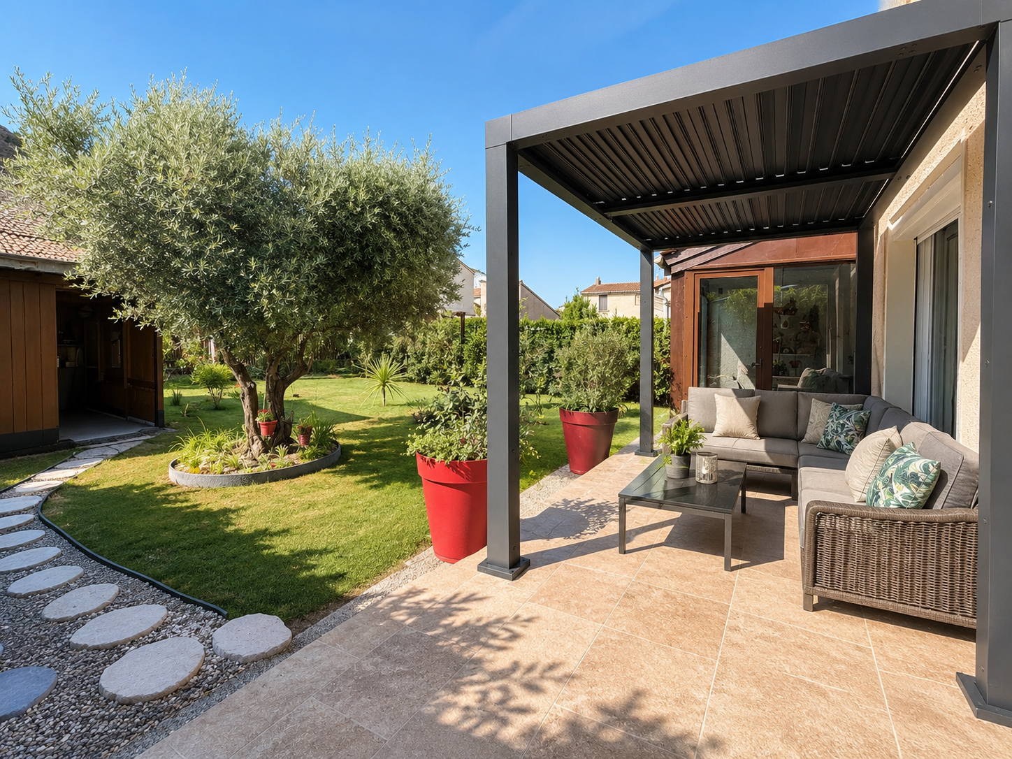 MAISON T4   87 M2   3 CHAMBRES   TERRASSE   JARDIN   GARAGE