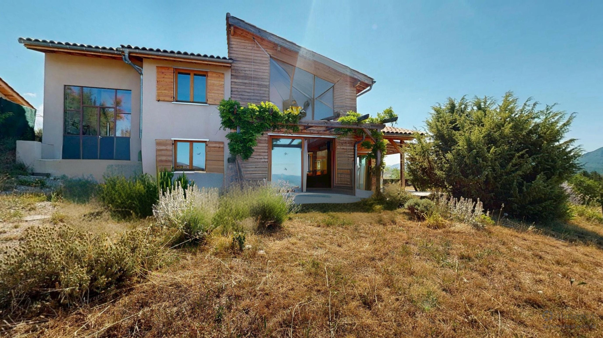 Maison Sigoyer 4 pièce bioclimatique passive avec atelier